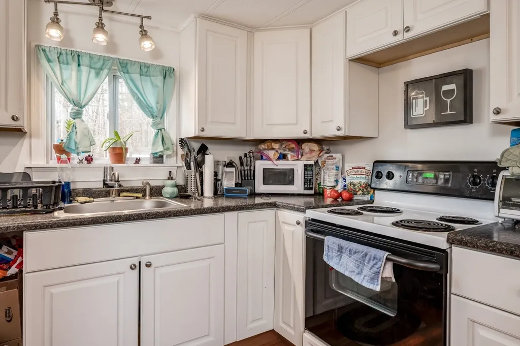 4 Gina Drive Rochester NH 03867