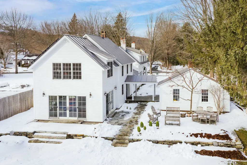 39 Elm Street Norwich VT 05055