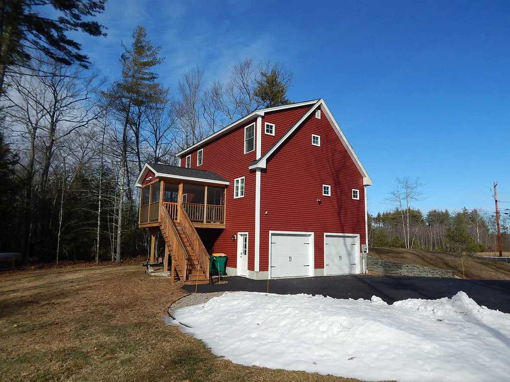 62 Huckins Lane Rochester NH 03839