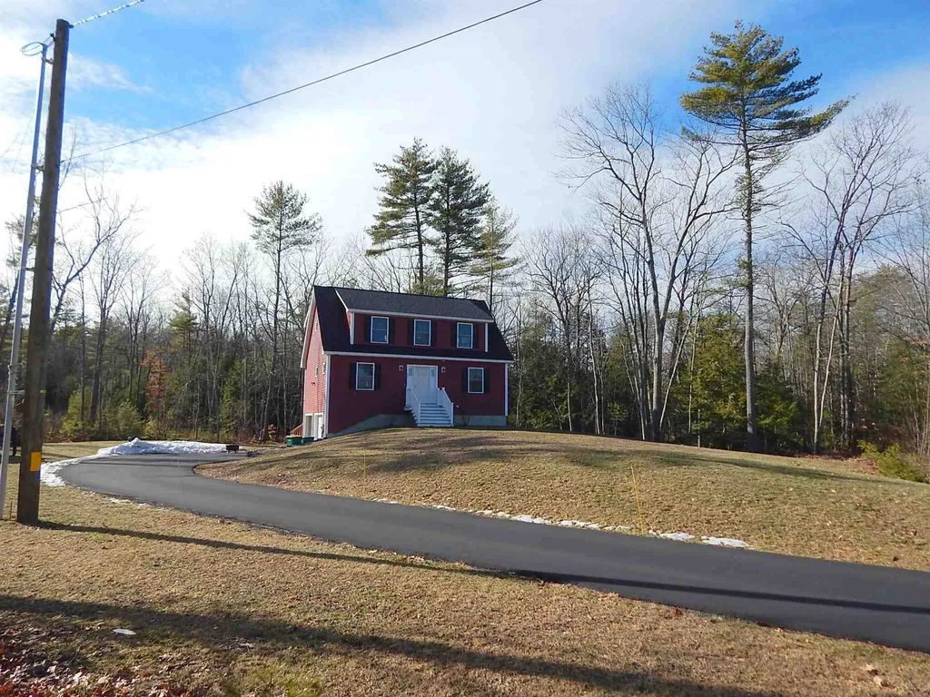 62 Huckins Lane Rochester NH 03839