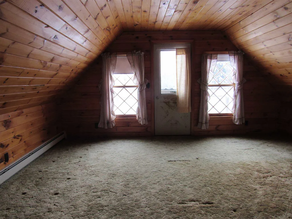 426 Hill Road Dummer NH 03588