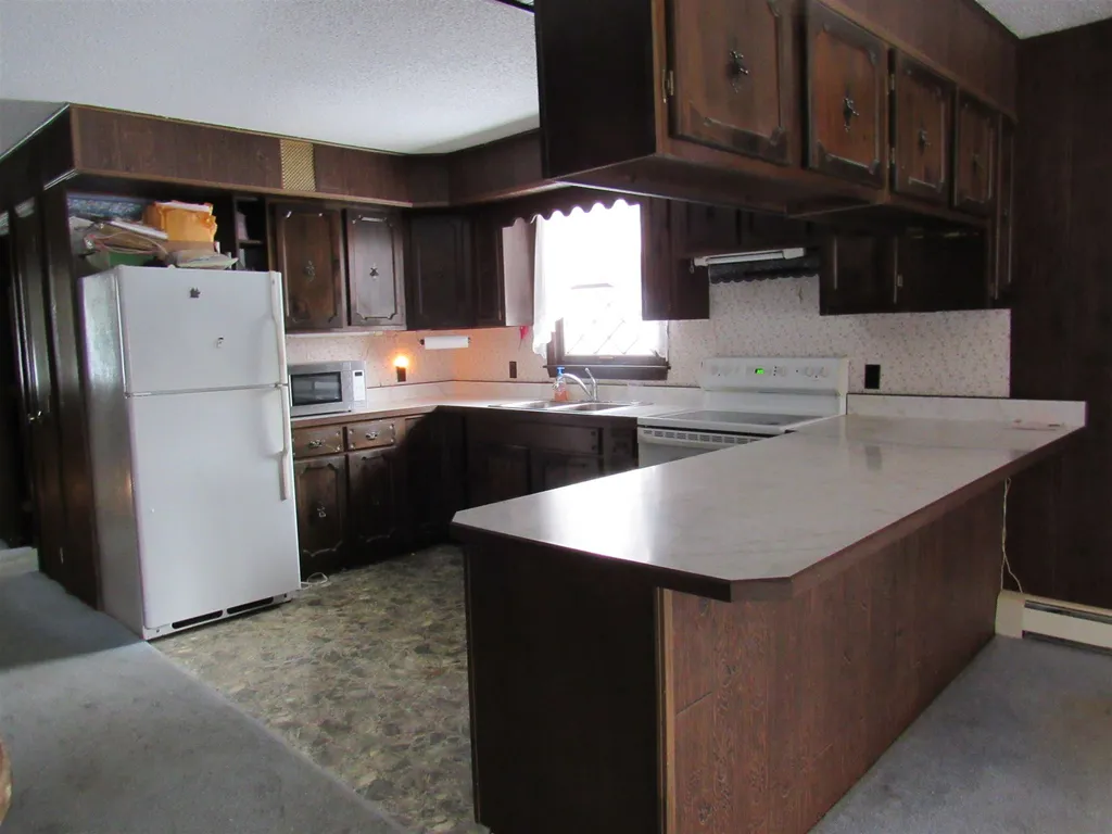 426 Hill Road Dummer NH 03588