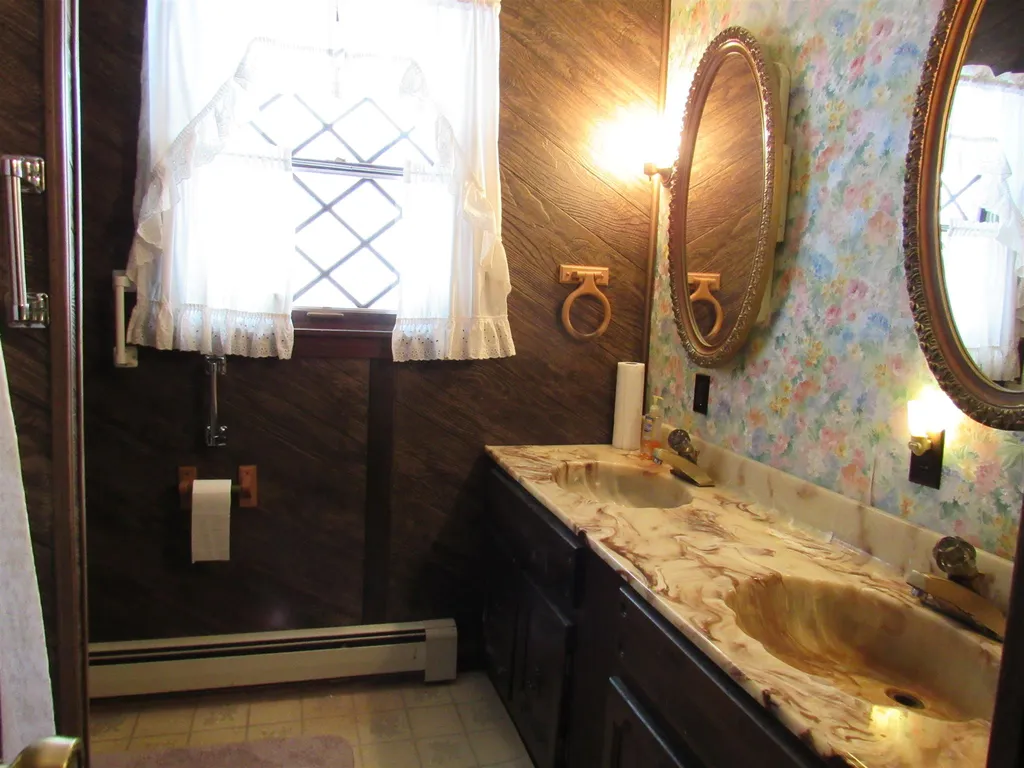 426 Hill Road Dummer NH 03588