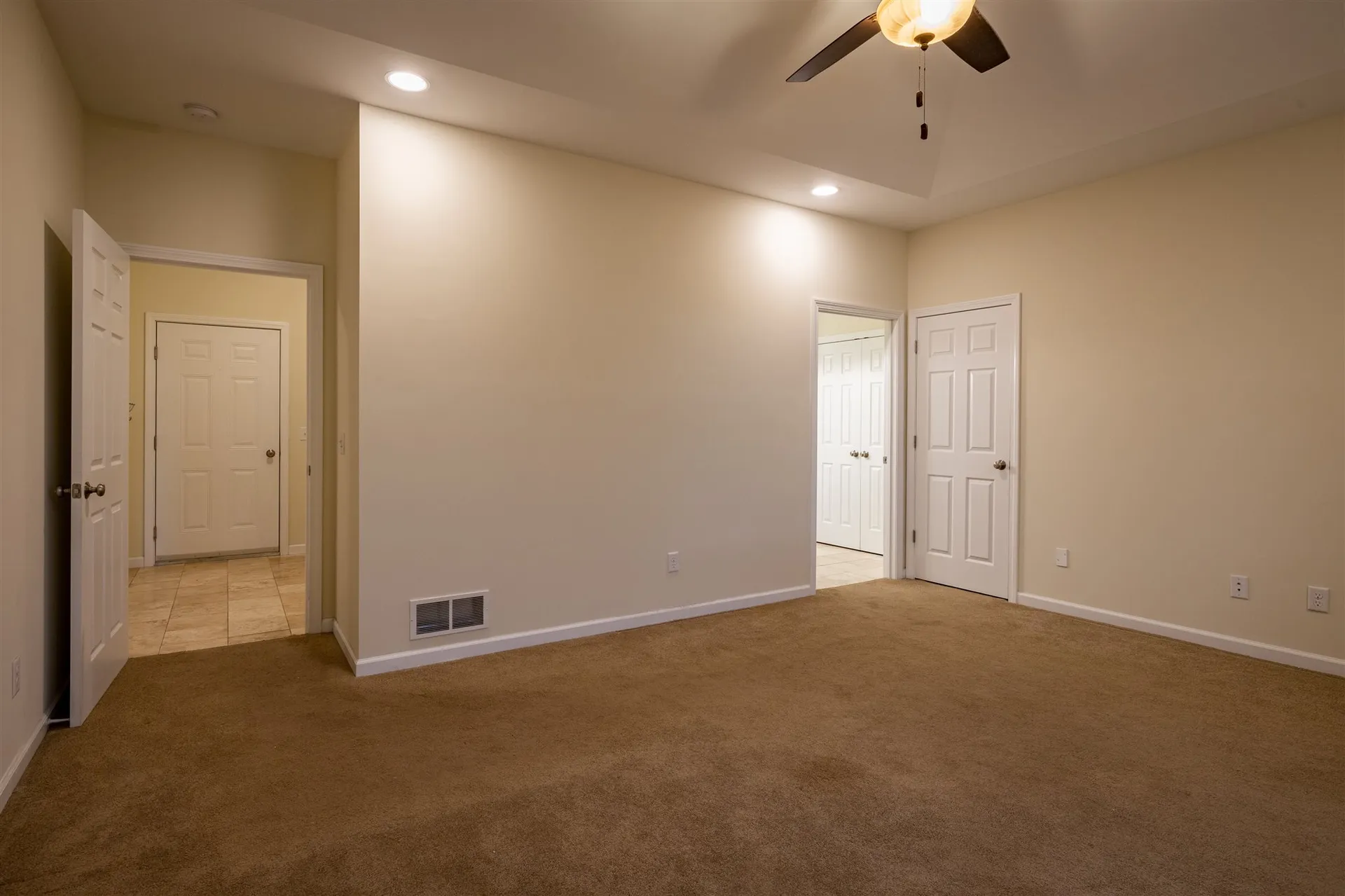 61 Flanders Lane South Burlington VT 05403