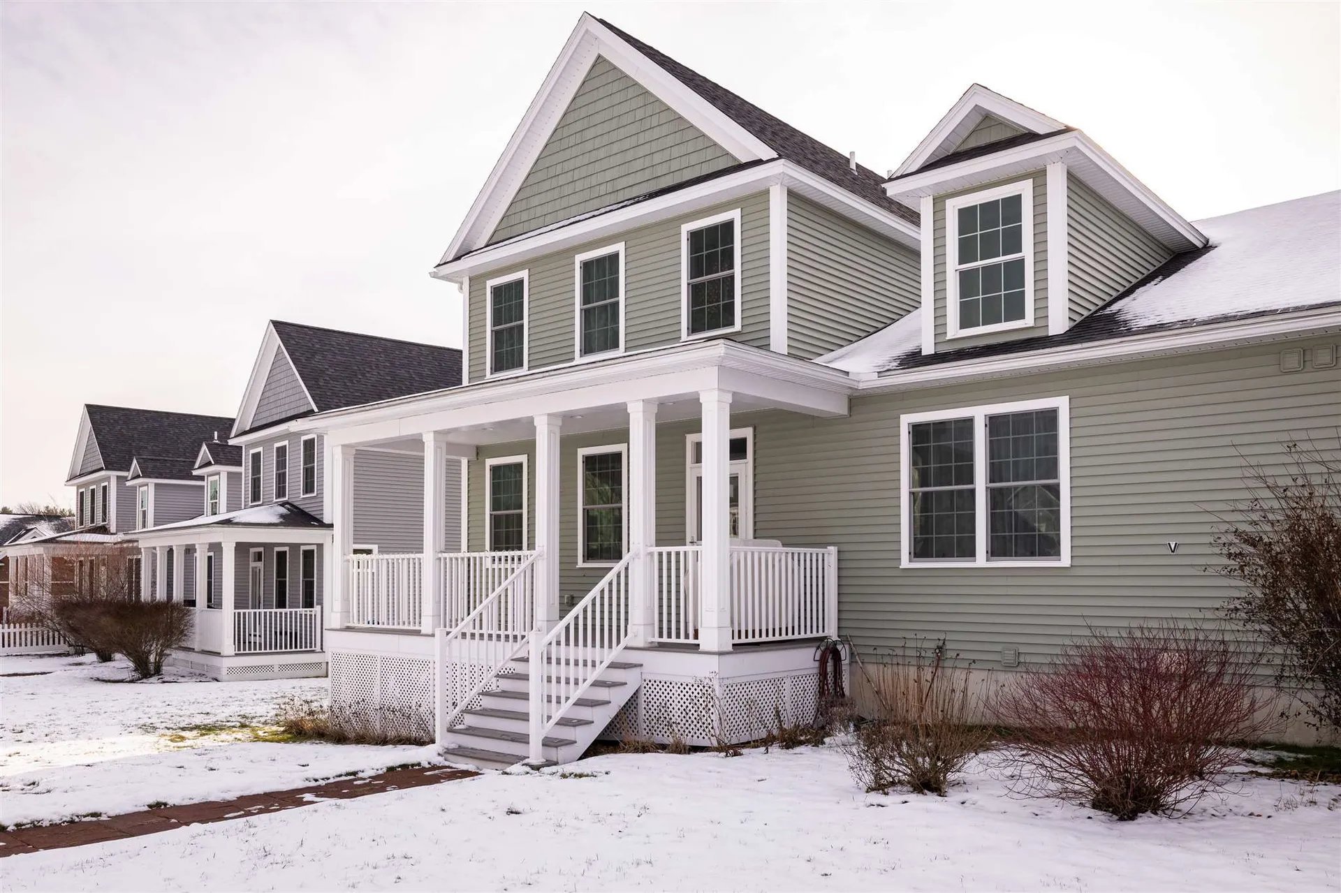 61 Flanders Lane South Burlington VT 05403