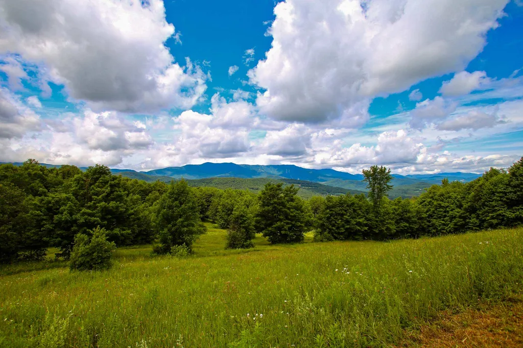 418 Loop Road Warren VT 05674