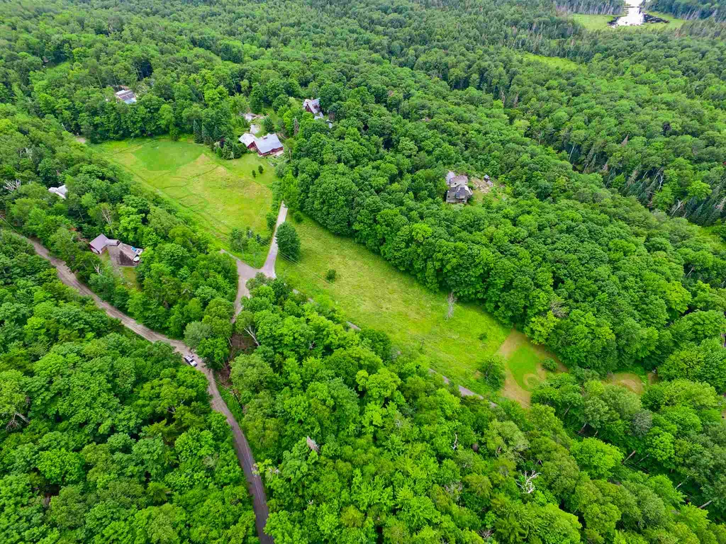 418 Loop Road Warren VT 05674