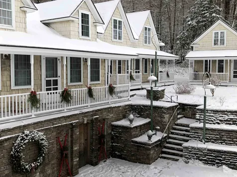 4 Lake Avenue Sunapee NH 03782
