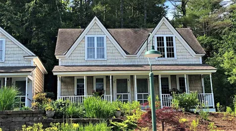 4 Lake Avenue Sunapee NH 03782