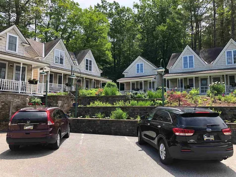 4 Lake Avenue Sunapee NH 03782