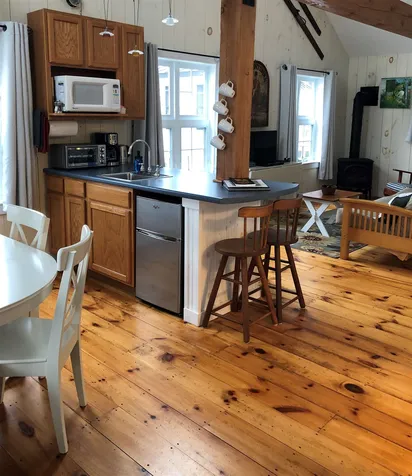 4 Lake Avenue Sunapee NH 03782