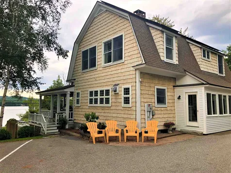 4 Lake Avenue Sunapee NH 03782