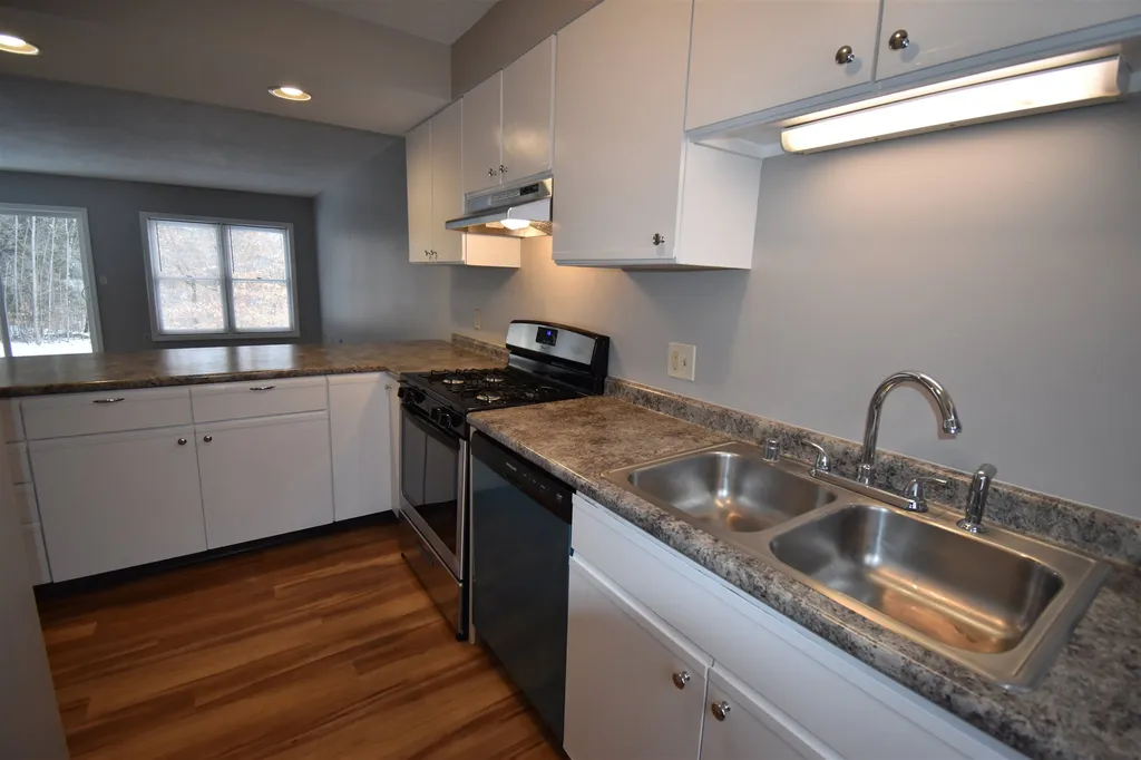 34 Marsten Lane Enfield NH 03748