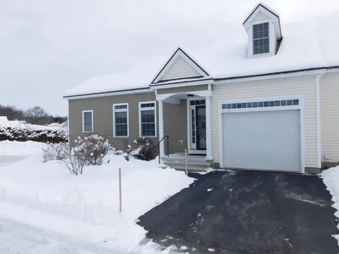11 Green Field Way Milton VT 05468