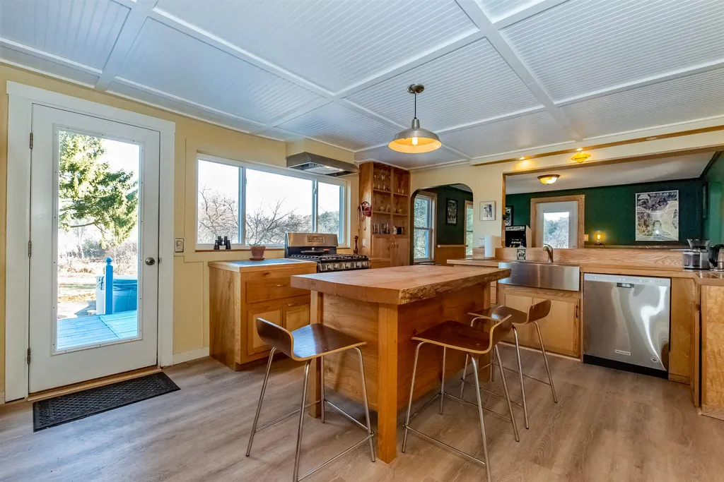 485 Haley Road Kittery ME 03905-5621