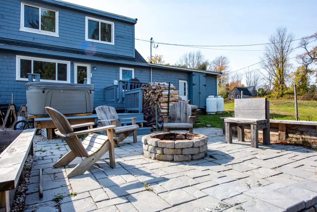 485 Haley Road Kittery ME 03905-5621