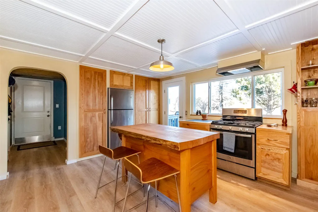 485 Haley Road Kittery ME 03905-5621