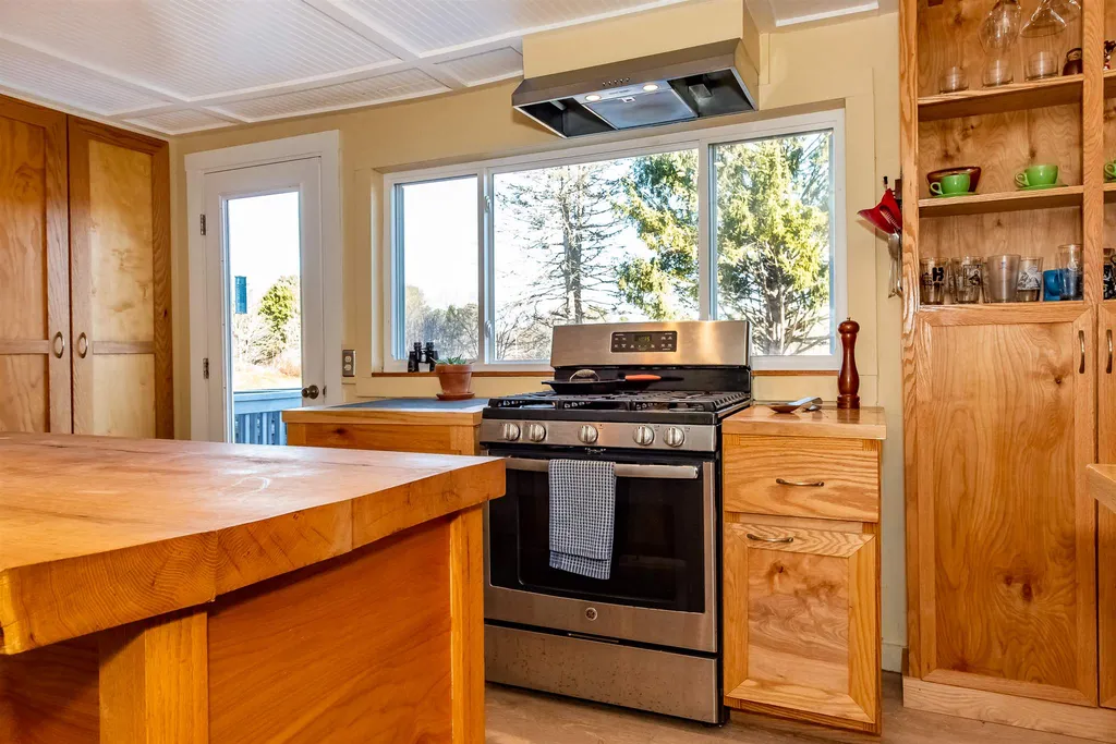 485 Haley Road Kittery ME 03905-5621
