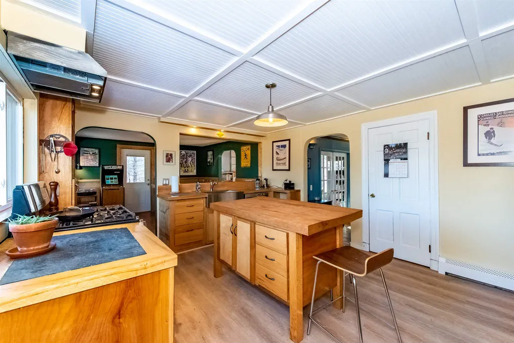 485 Haley Road Kittery ME 03905-5621