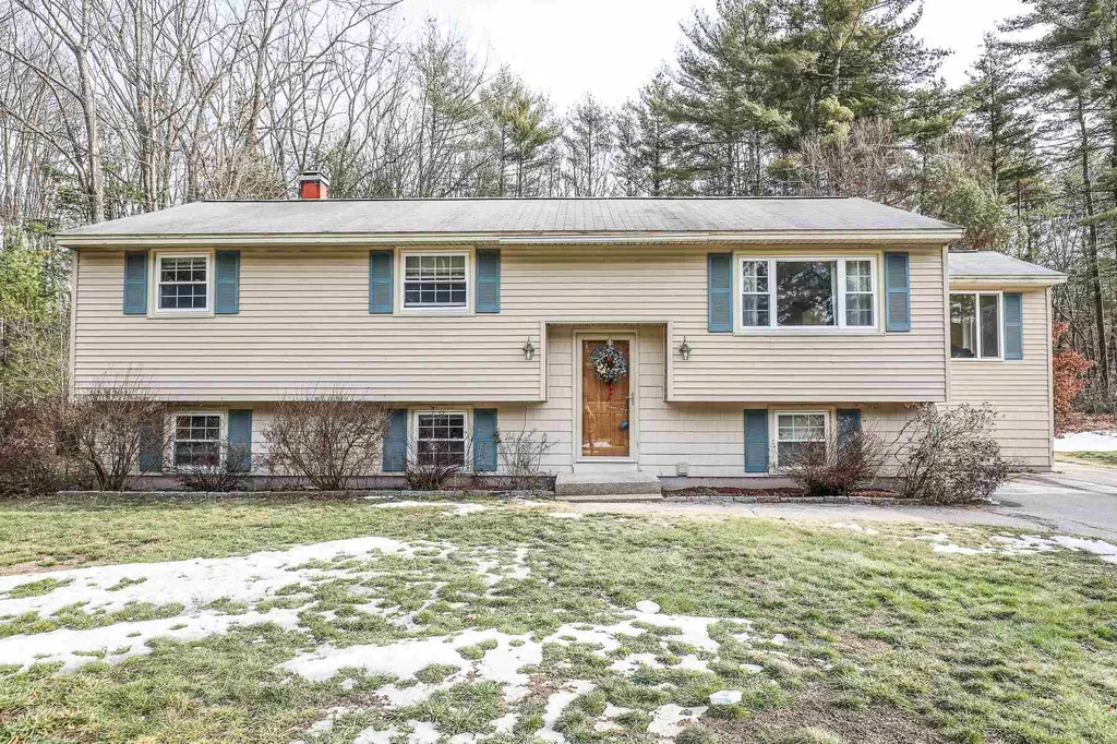 35 Waterville Drive Merrimack NH 03054