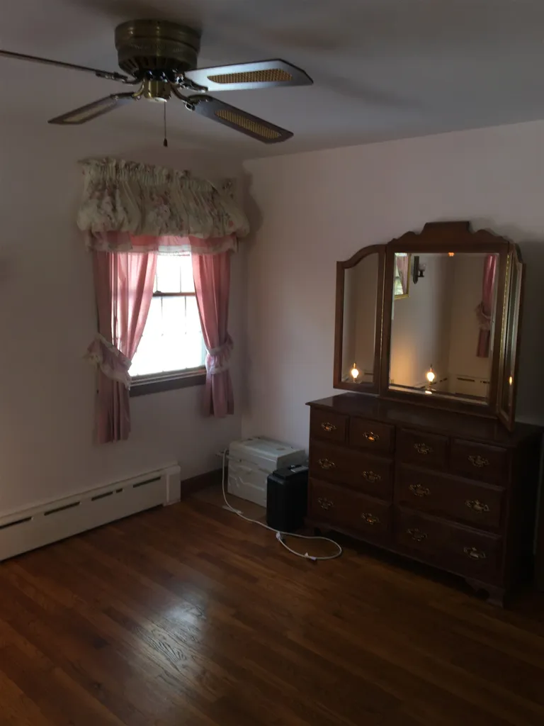 126 Chamberlain Street Rochester NH 03867-3308