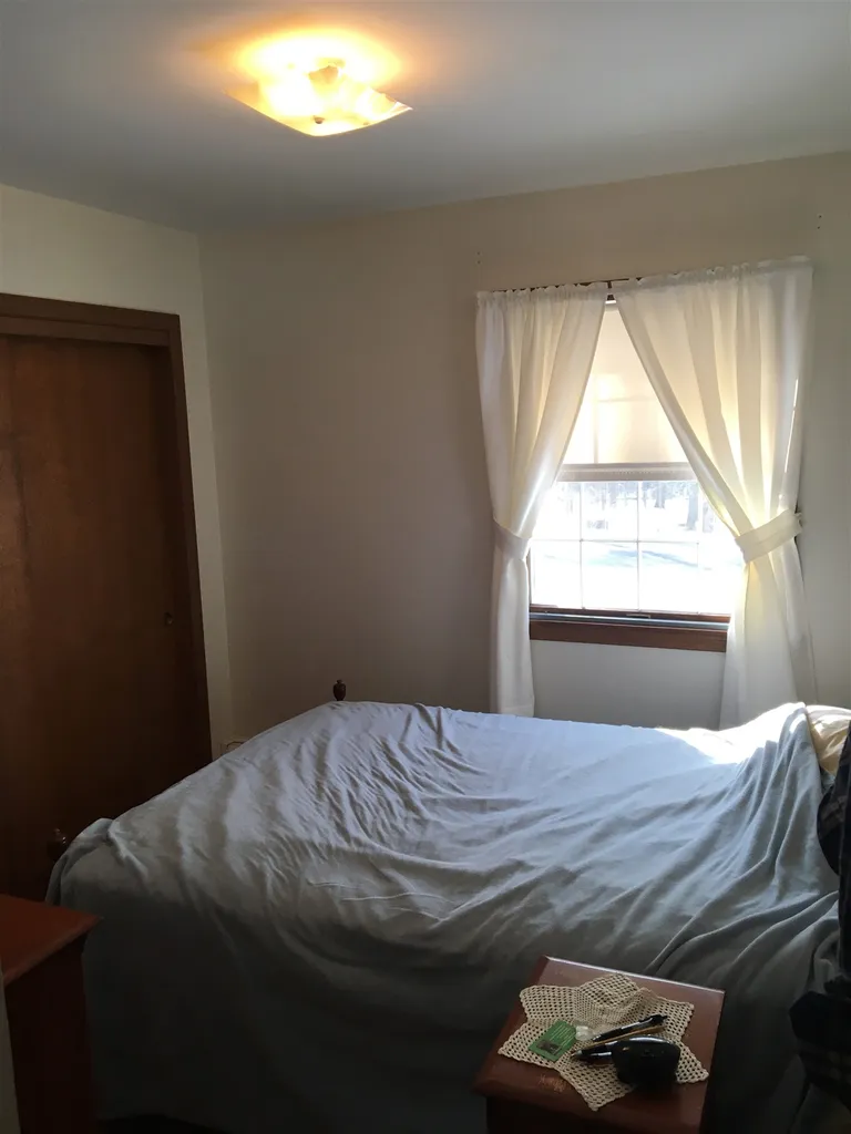 126 Chamberlain Street Rochester NH 03867-3308
