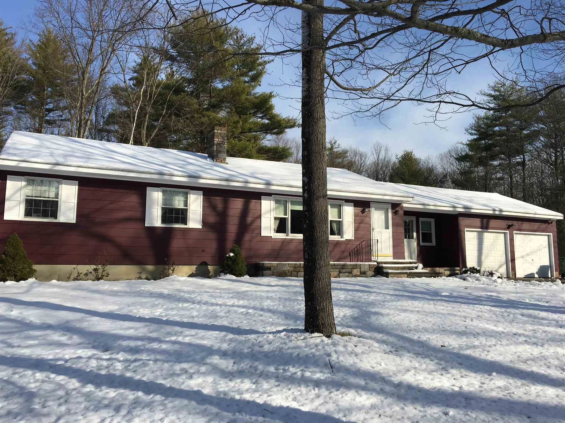 126 Chamberlain Street Rochester NH 03867-3308