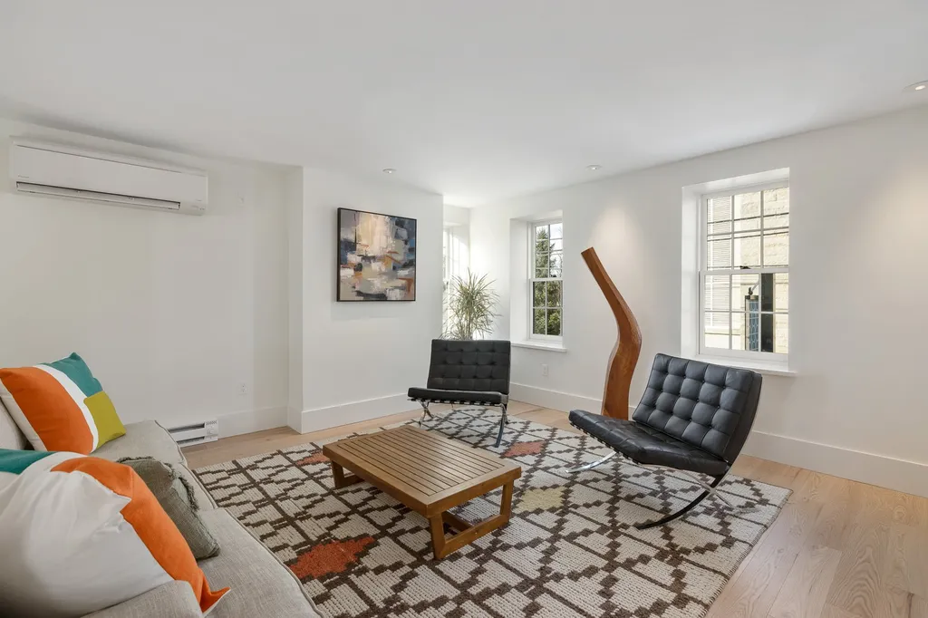206 Court Street Portsmouth NH 03801