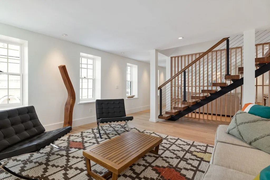 206 Court Street Portsmouth NH 03801