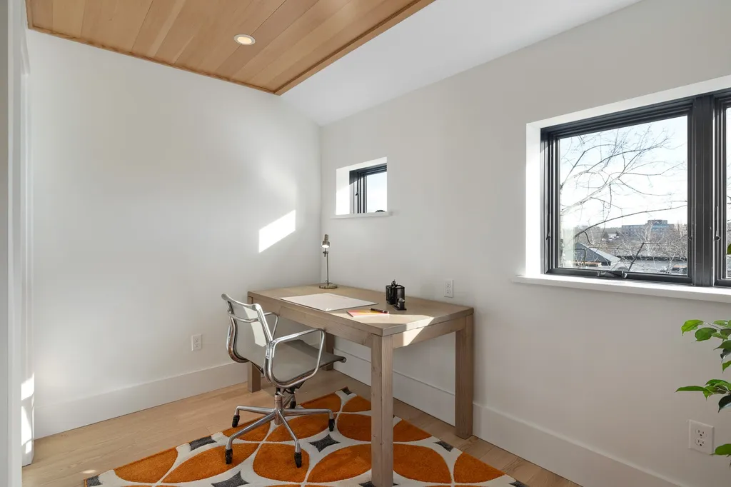 206 Court Street Portsmouth NH 03801