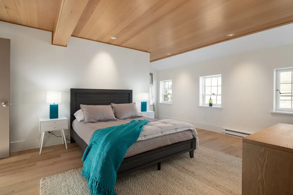 206 Court Street Portsmouth NH 03801