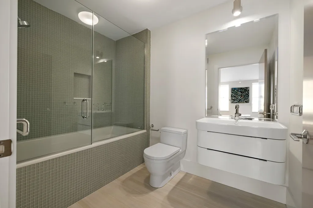 206 Court Street Portsmouth NH 03801