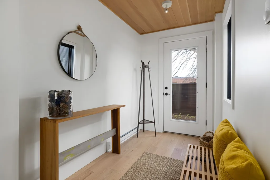 206 Court Street Portsmouth NH 03801