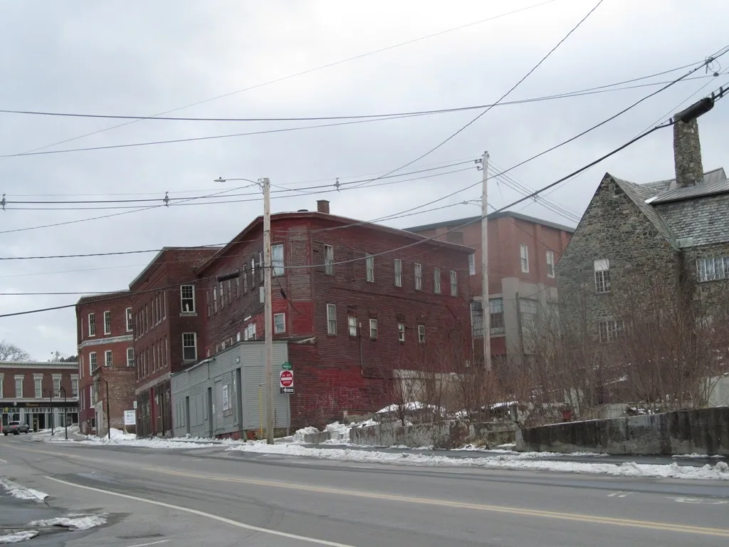 28 Main Street Claremont NH 03743