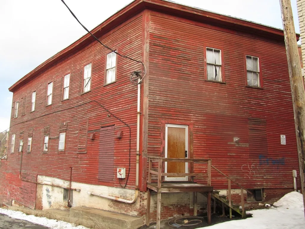 28 Main Street Claremont NH 03743