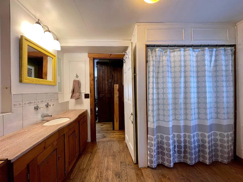 682 Meader Road Ryegate VT 05042