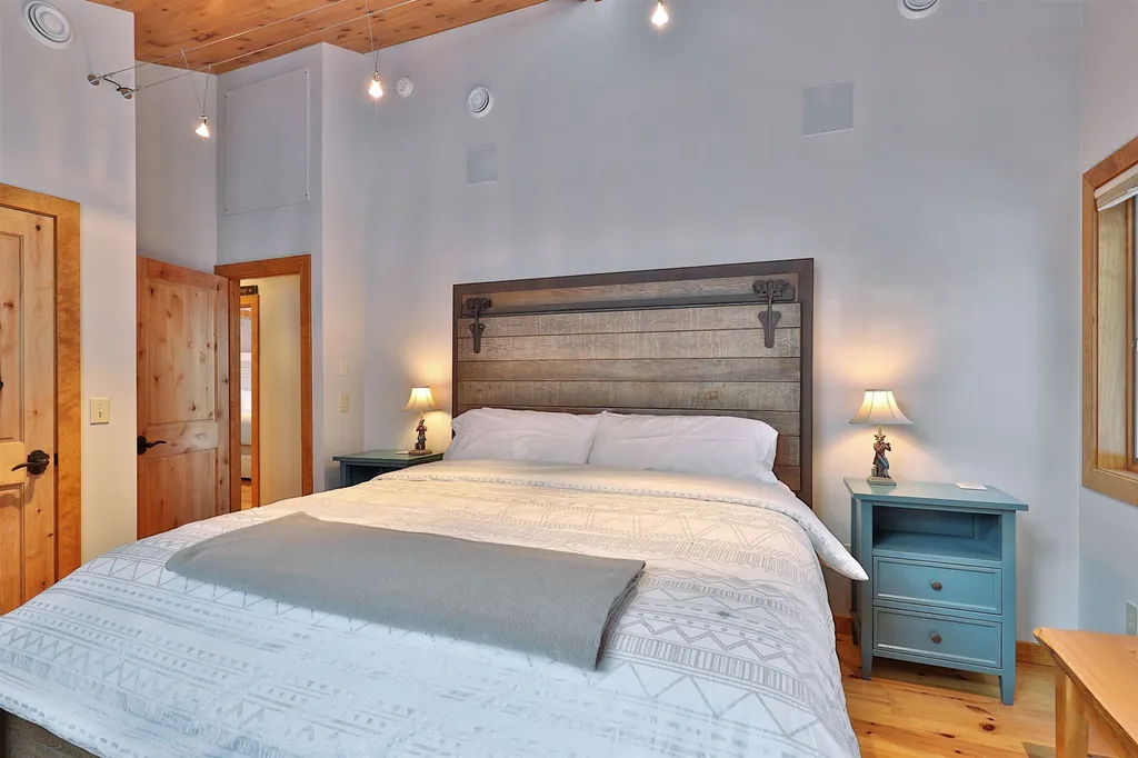67 Tanglewood Drive Killington VT 05751