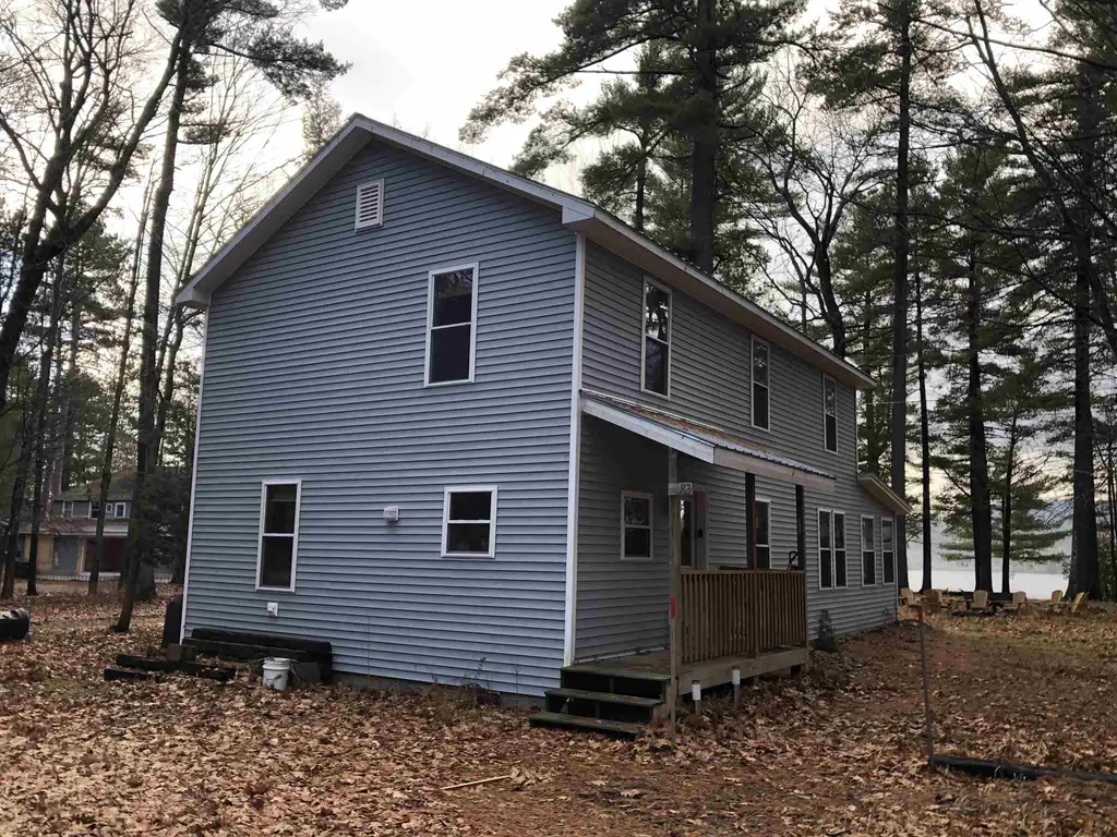 83 Camp Elizabeth Way Newport City VT 05855