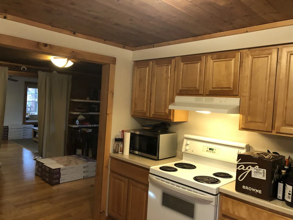 83 Camp Elizabeth Way Newport City VT 05855
