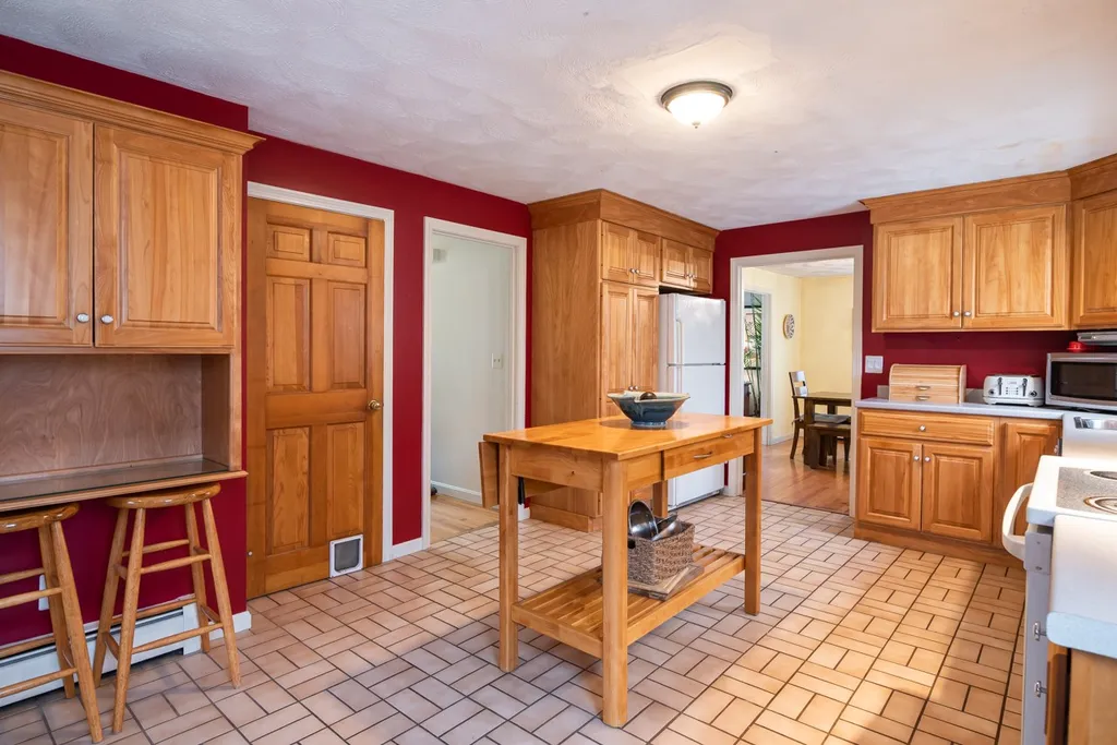 9 Heritage Lane Derry NH 03038