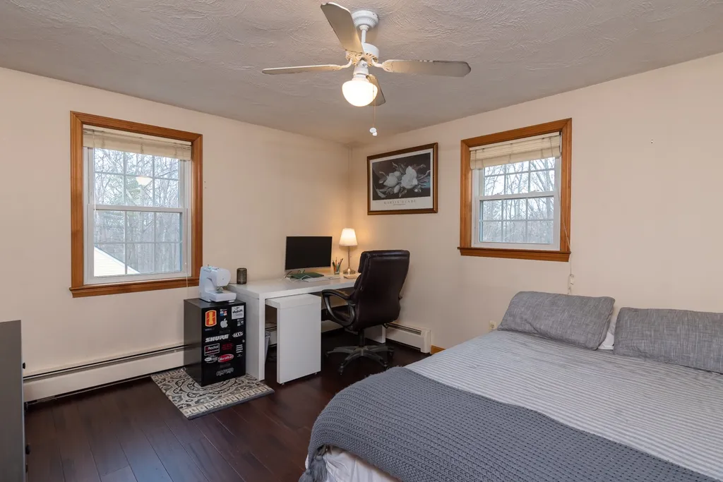 9 Heritage Lane Derry NH 03038