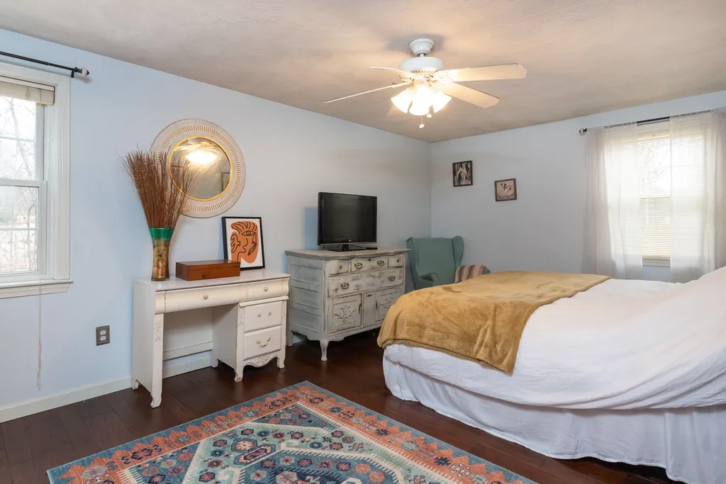 9 Heritage Lane Derry NH 03038
