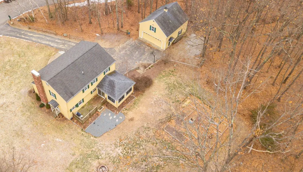 9 Heritage Lane Derry NH 03038