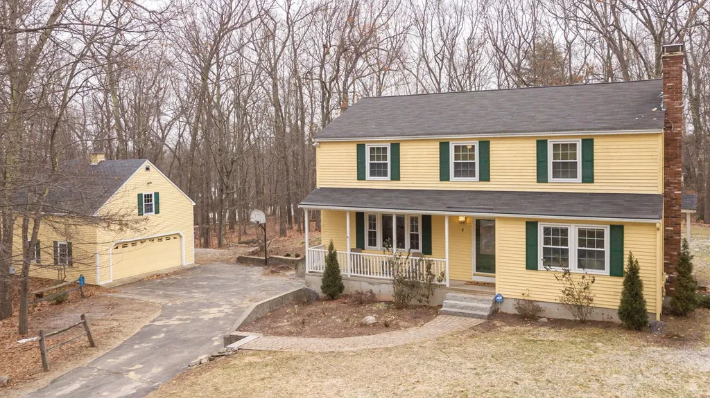 9 Heritage Lane Derry NH 03038