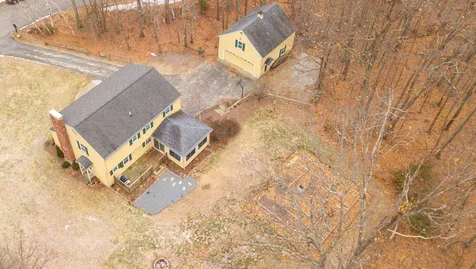 9 Heritage Lane Derry NH 03038