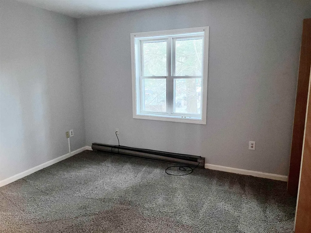 329 Old Lakeshore Road Gilford NH 03249