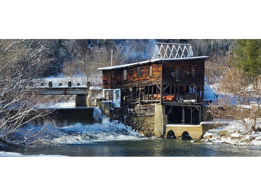 53 Store Hill Road Bethel VT 05032