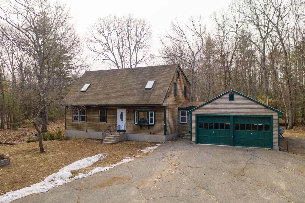 821 Main Street Fremont NH 03044