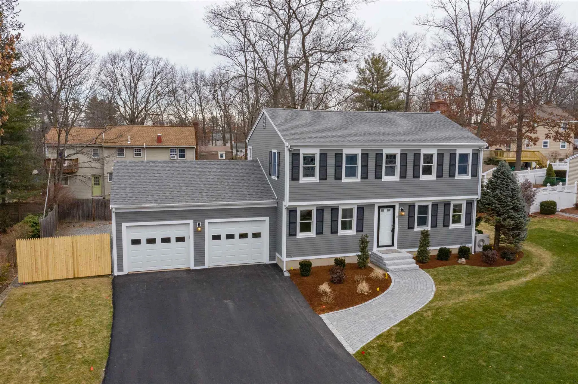 11 Doncaster Drive Nashua NH 03062