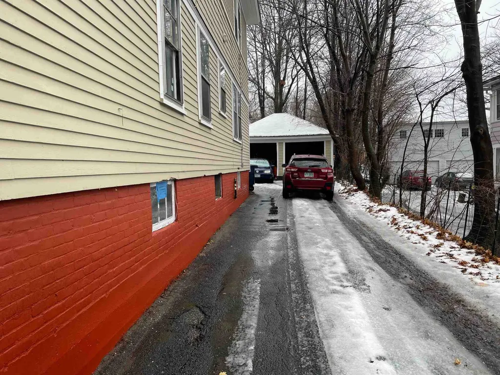 58-60 Sullivan Street Claremont NH 03743